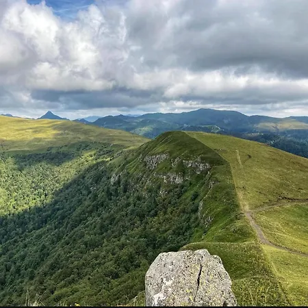 Chez Manon Et Pierre * Salers