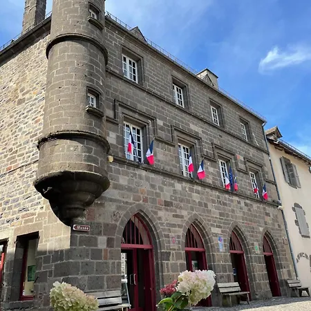 Chez Manon Et Pierre *