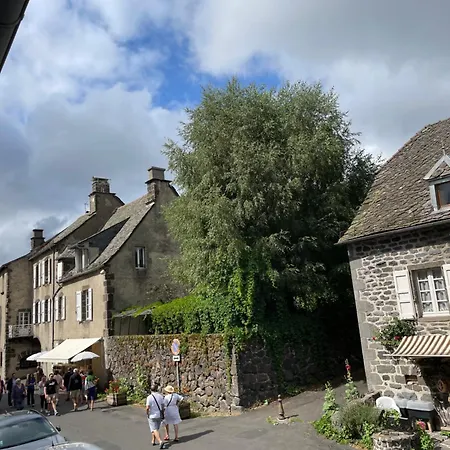 Chez Manon Et Pierre * Salers